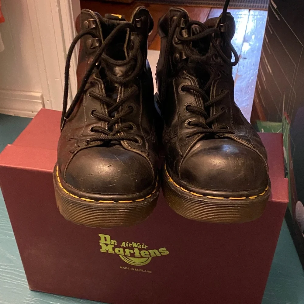 Dr. Martens Black Leather 8287 Men's Boots Made in England - Picture 4 of 6